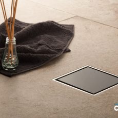 Pestan zuhanyfolyóka Confluo Standard - FEKETE üveg - 10 x 10 cm - 13000101