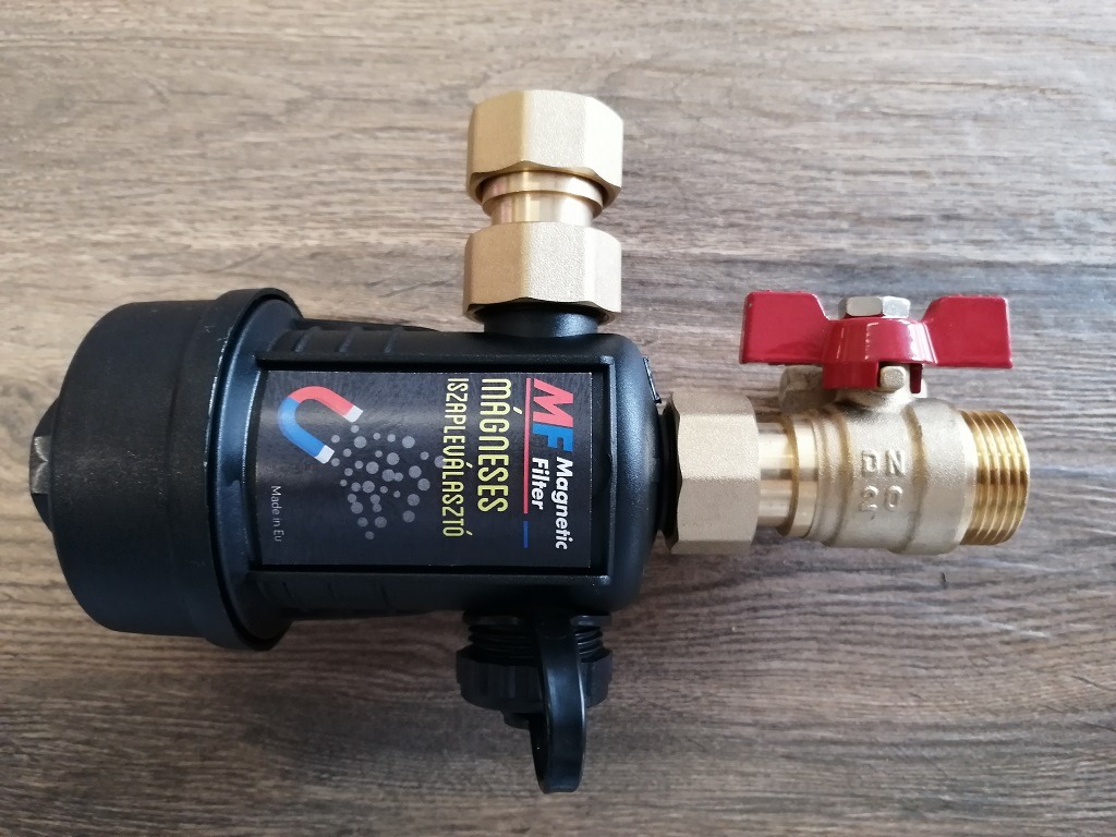 GENTECH MF 20500 3/4" Kompakt mágneses iszapleválasztó - fekete