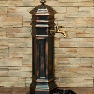 Pisa alu-öntvény álló díszkút kerticsappal vödörtartóval