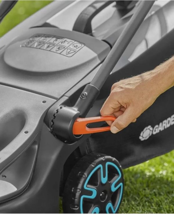Gardena PowerMax 37/36V P4A akkumulátoros fűnyíró akkumulátorral - Image 2