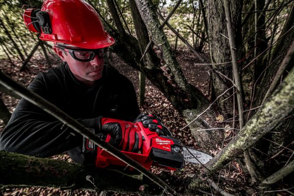 Milwaukee M12FHS-0 M12 FUEL™ LÁNCFŰRÉSZ - Image 4