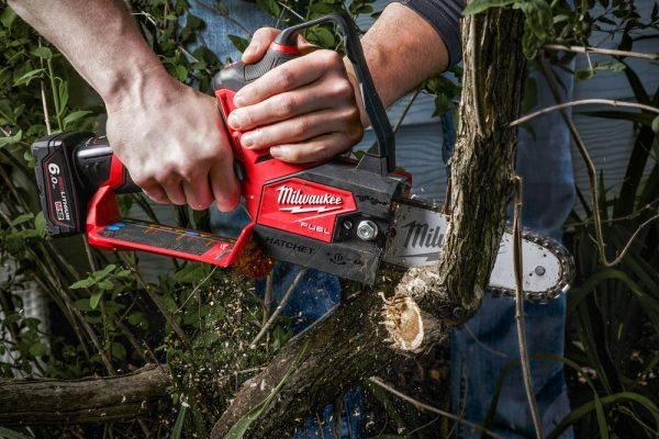 Milwaukee M12FHS-0 M12 FUEL™ LÁNCFŰRÉSZ - Image 5