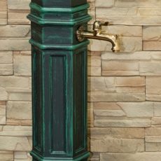 Pisa alu-öntvény álló díszkút kerticsappal vödörtartóval - antik zöld