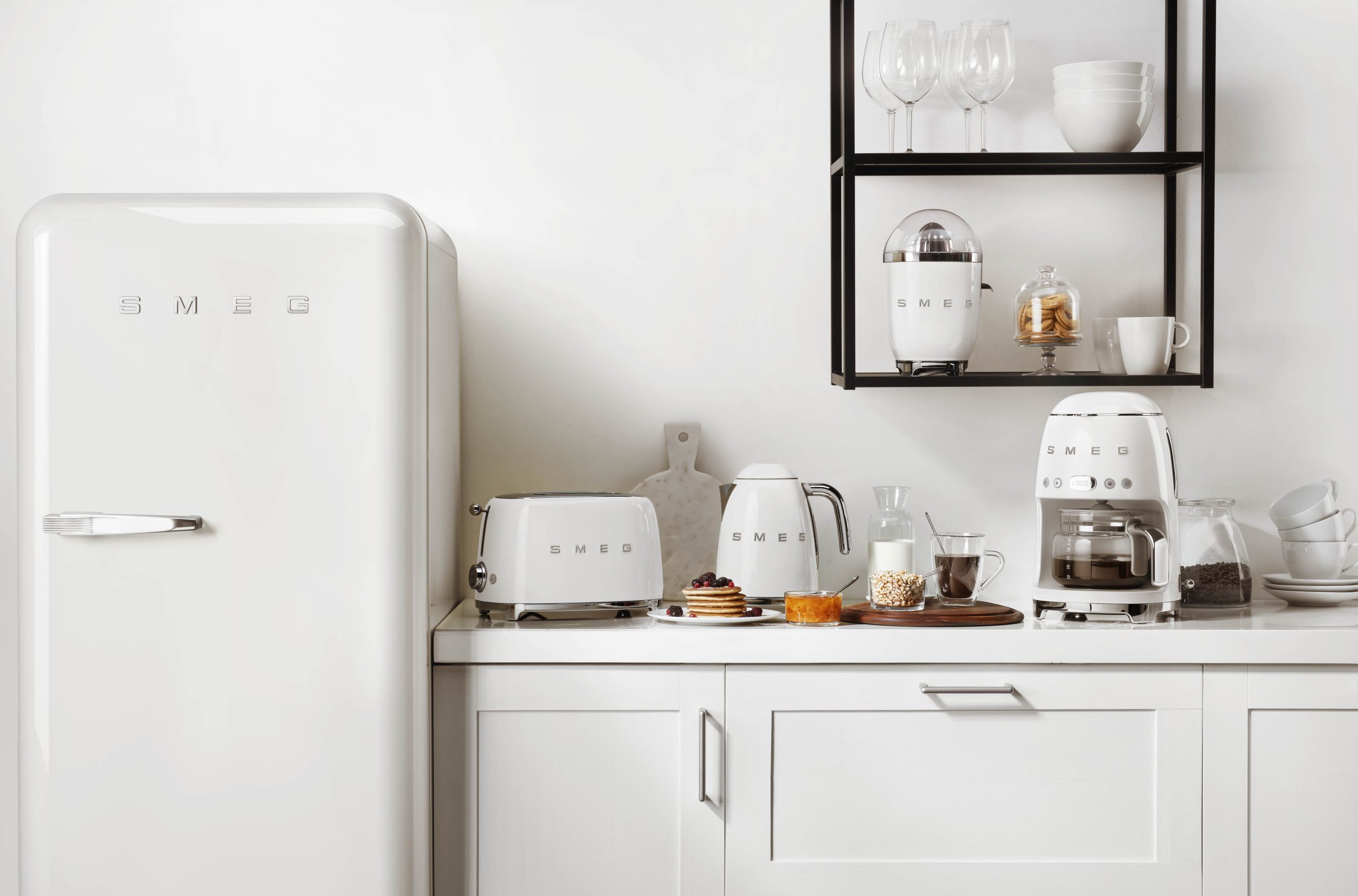 SMEG FILTERES KÁVÉFŐZŐ, retro, fehér - DCF02WHEU - Image 4