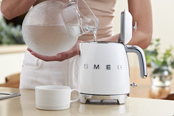 SMEG MINI VÍZFORRALÓ, retro, fehér - Image 6