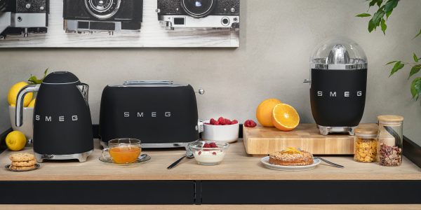 SMEG VÍZFORRALÓ, retro, matt fekete - Image 8