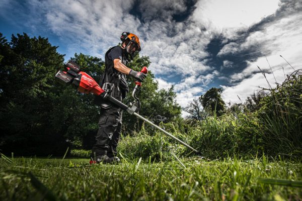 Milwaukee M18F2BCU-0 M18 Fuel akkumulátoros bozótvágó - Image 2