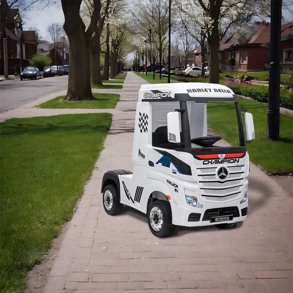 Elektromos Mercedes kamion fehér - Image 2