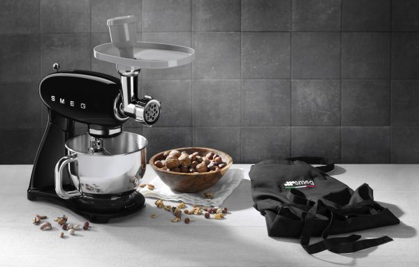 SMEG KONYHAI ROBOTGÉP, retro, fekete test és talp - SMF03BLEU - Image 10
