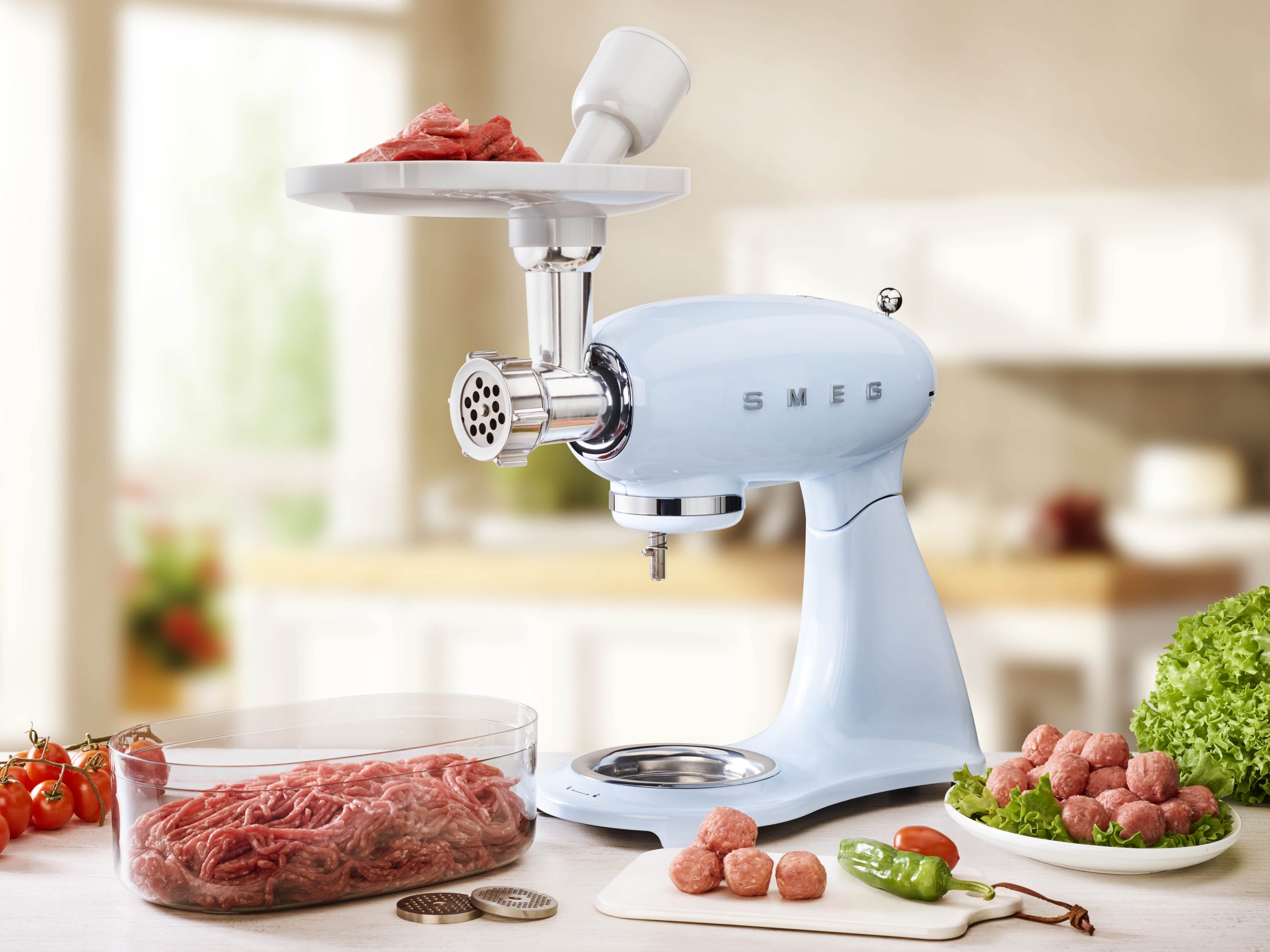 SMEG KONYHAI ROBOTGÉP, retro, világoskék test és talp - SMF03PBEU - Image 9