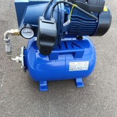 BRH Házivízmű (szivattyú-750W + 24L tartály) csatl 2x1' 50m 70l/min