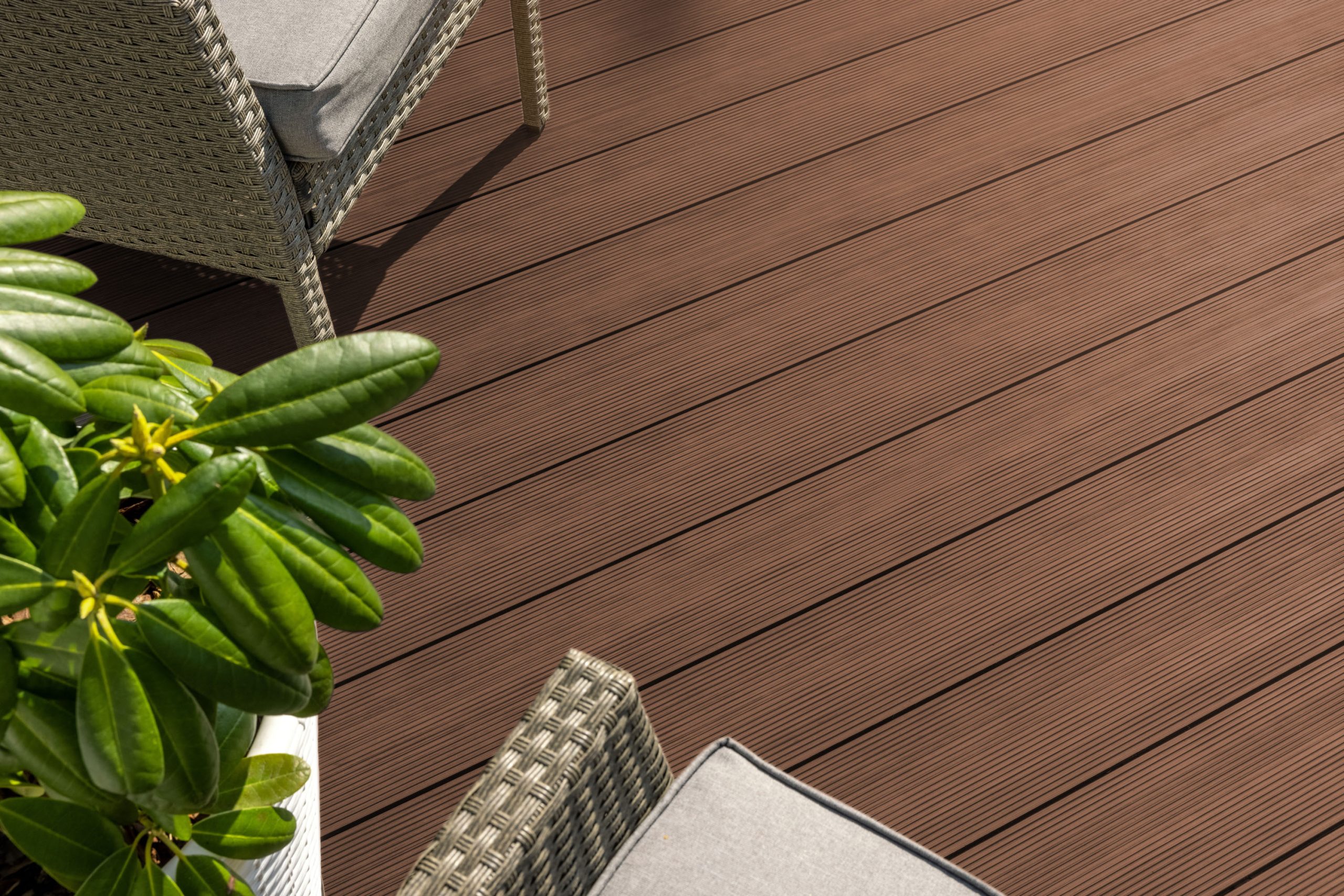 G21 kültéri padlóburkolat 2,5 x 14 x 300 cm, cseresznye szín, WPC - Image 5