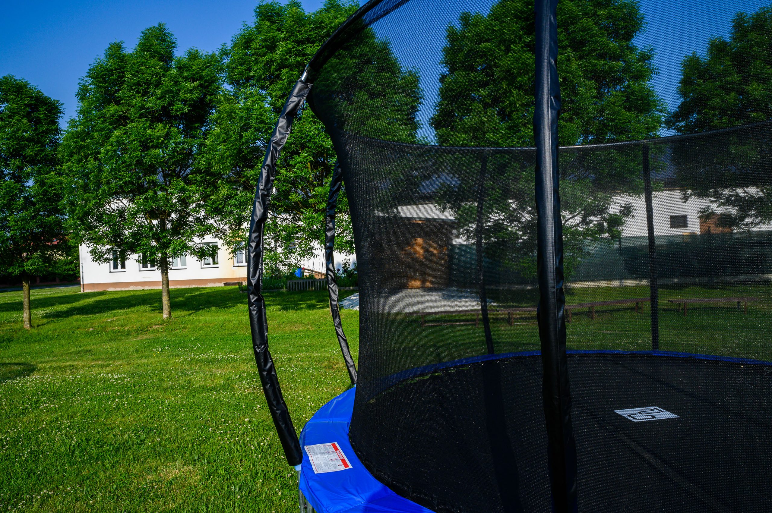 G21 SpaceJump trambulin védőhalóval, 366 cm, ajándék létrával, kék színben - Image 3