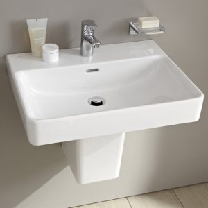 Falra szerelhető mosdó