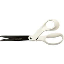 Fiskars Titánium bevonatú, tapadásmentes általános olló (21 cm) megszűnő